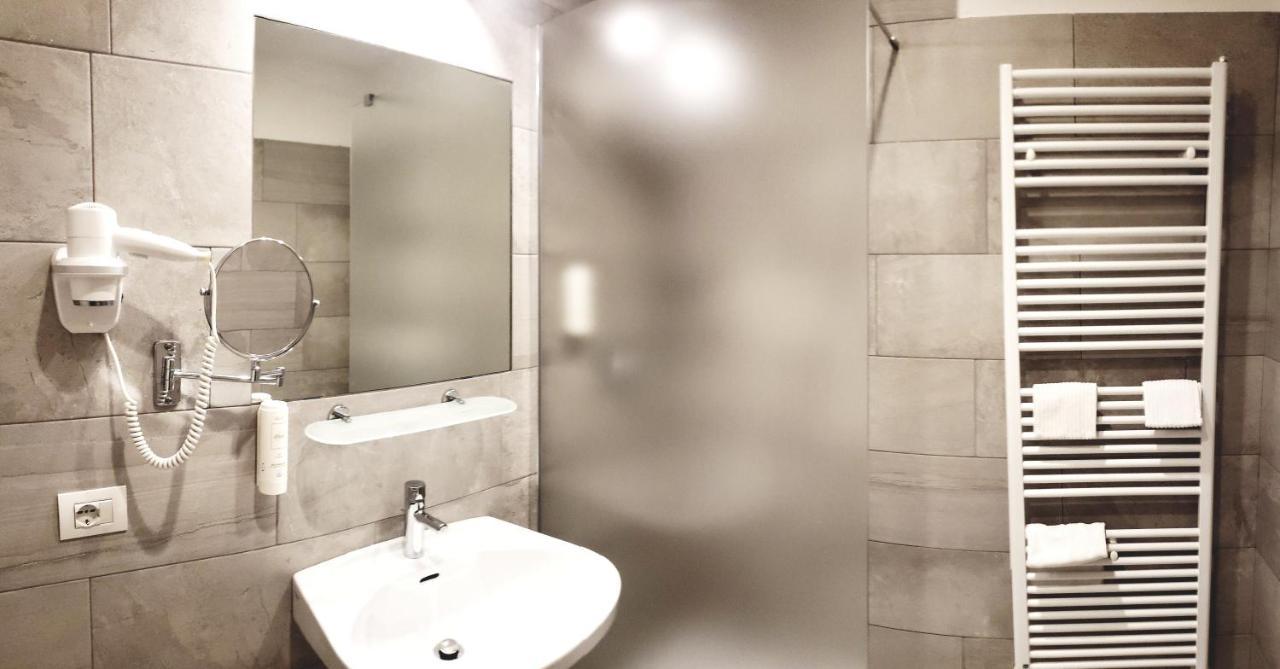 Hotel Cantaleone San Michele all'Adige Luaran gambar