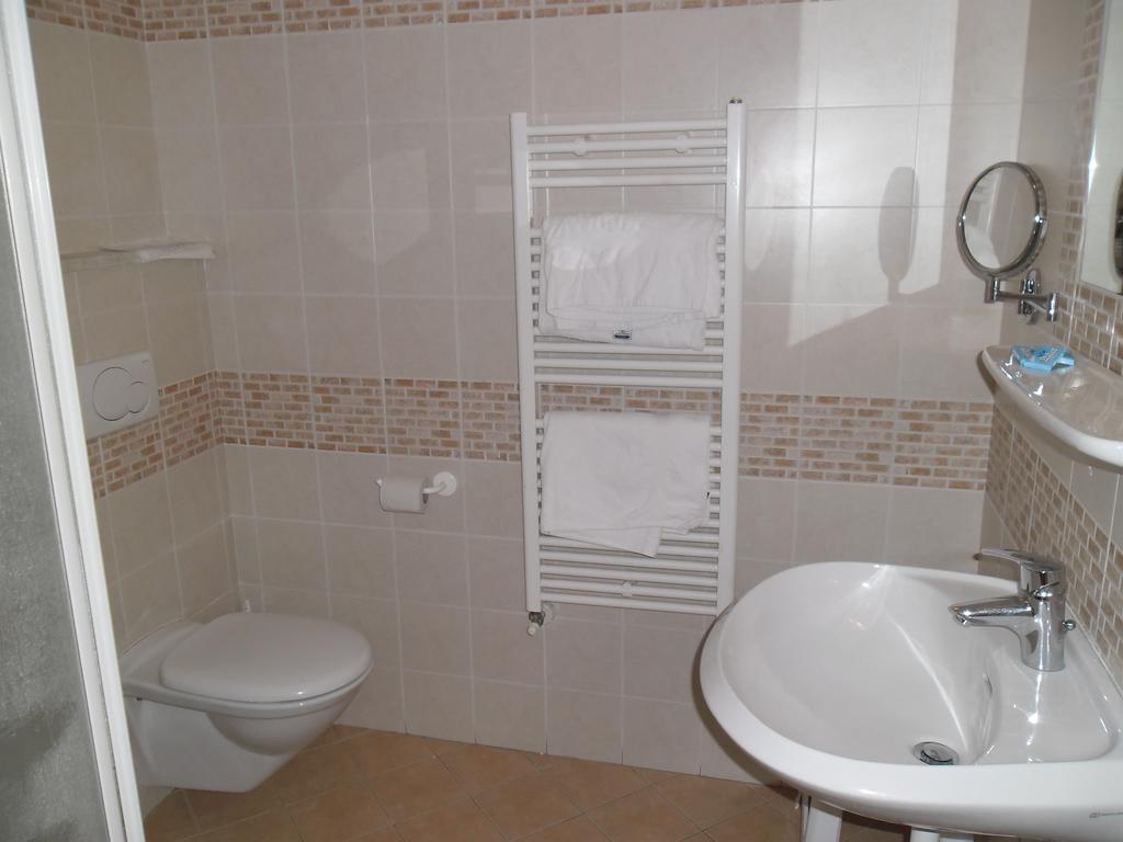 Hotel Cantaleone San Michele all'Adige Bilik gambar