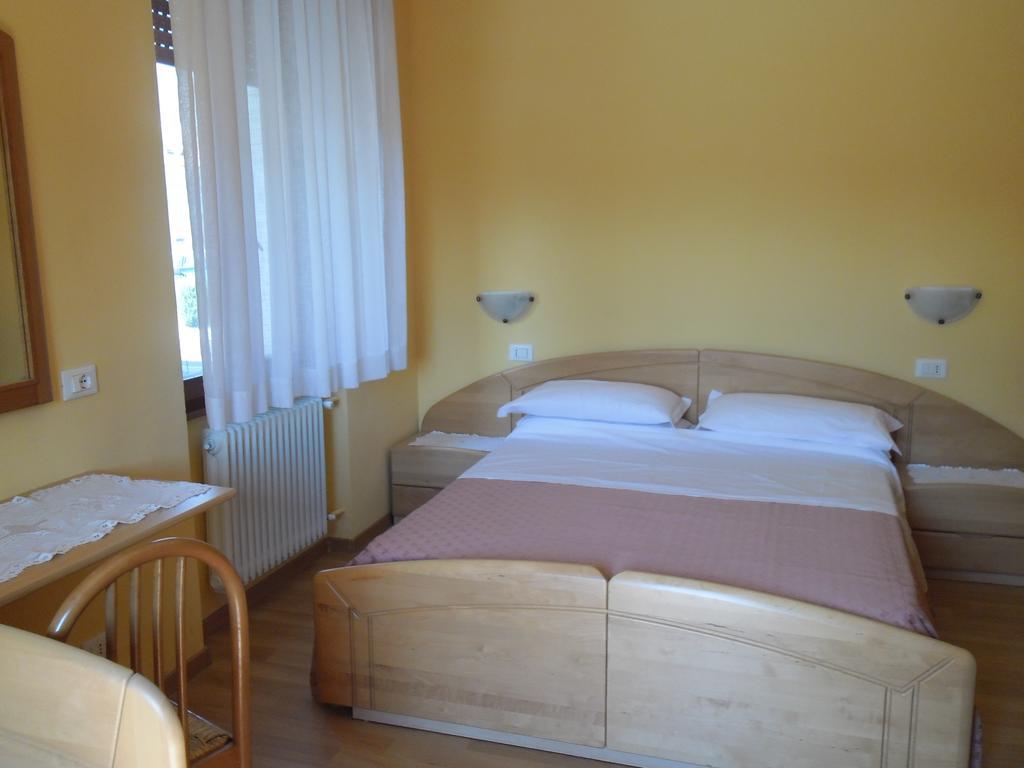 Hotel Cantaleone San Michele all'Adige Bilik gambar
